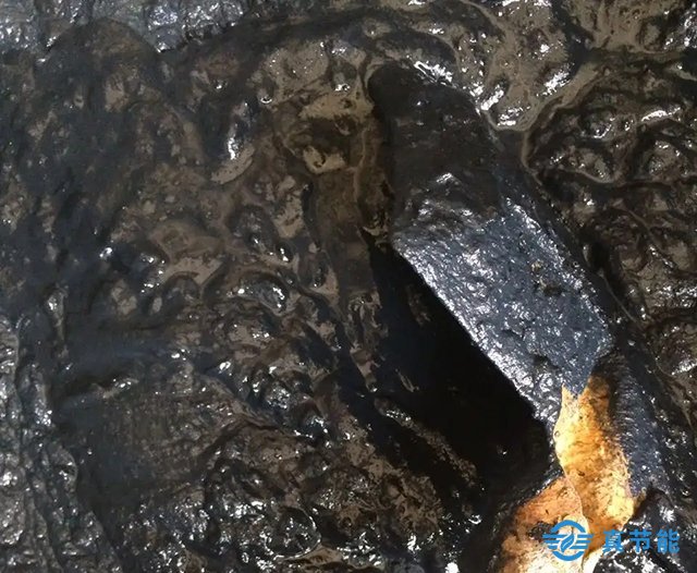 高濕高粘的污泥的粘黏問(wèn)題