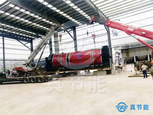 城市污泥干化機吊裝現(xiàn)場